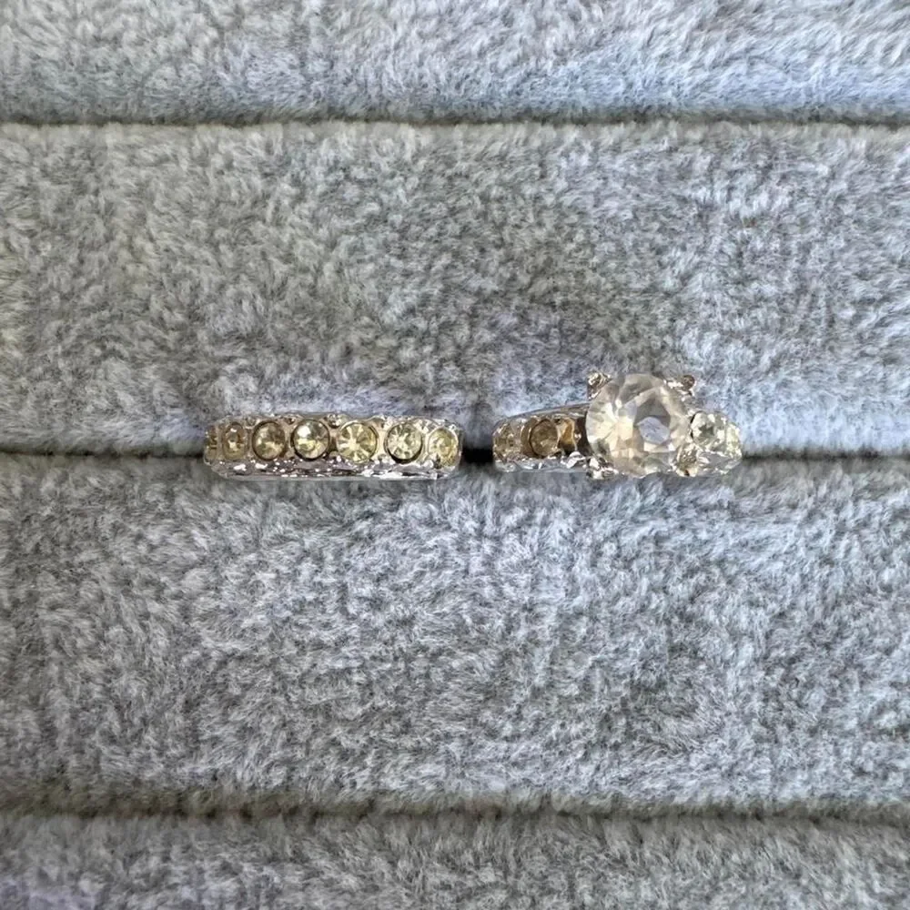 Unbranded Women's Silver and White Jewellery
